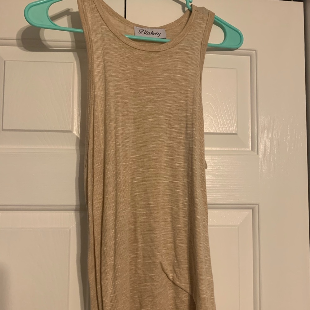Cute boutique tank!